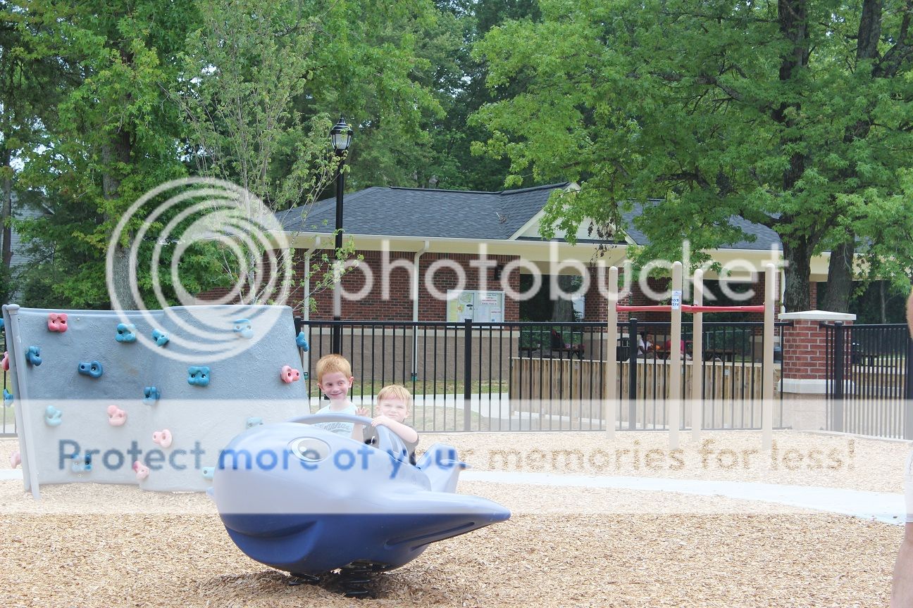 photo park12_zpsfd1d4059.jpg