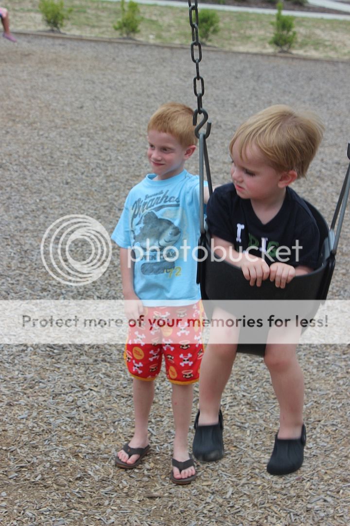 photo park5_zps95db7bb4.jpg