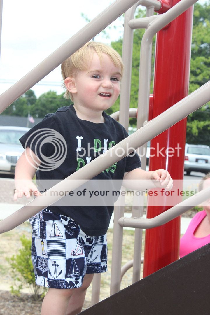 photo park8_zps61fc15dd.jpg