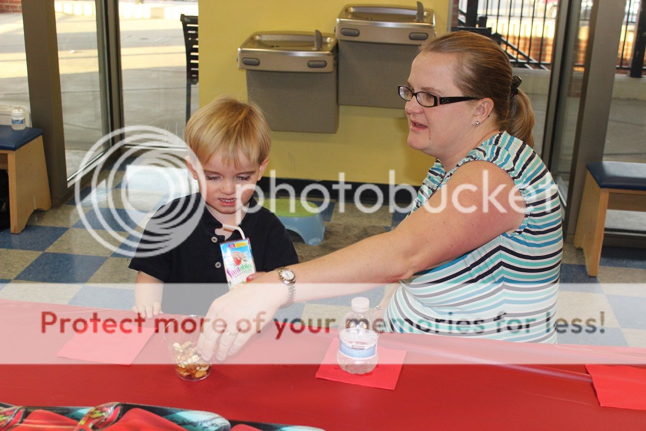 photo party36_zps2e7d66a0.jpg