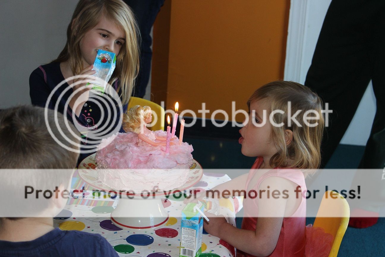 photo party6_zps5224bed8.jpg