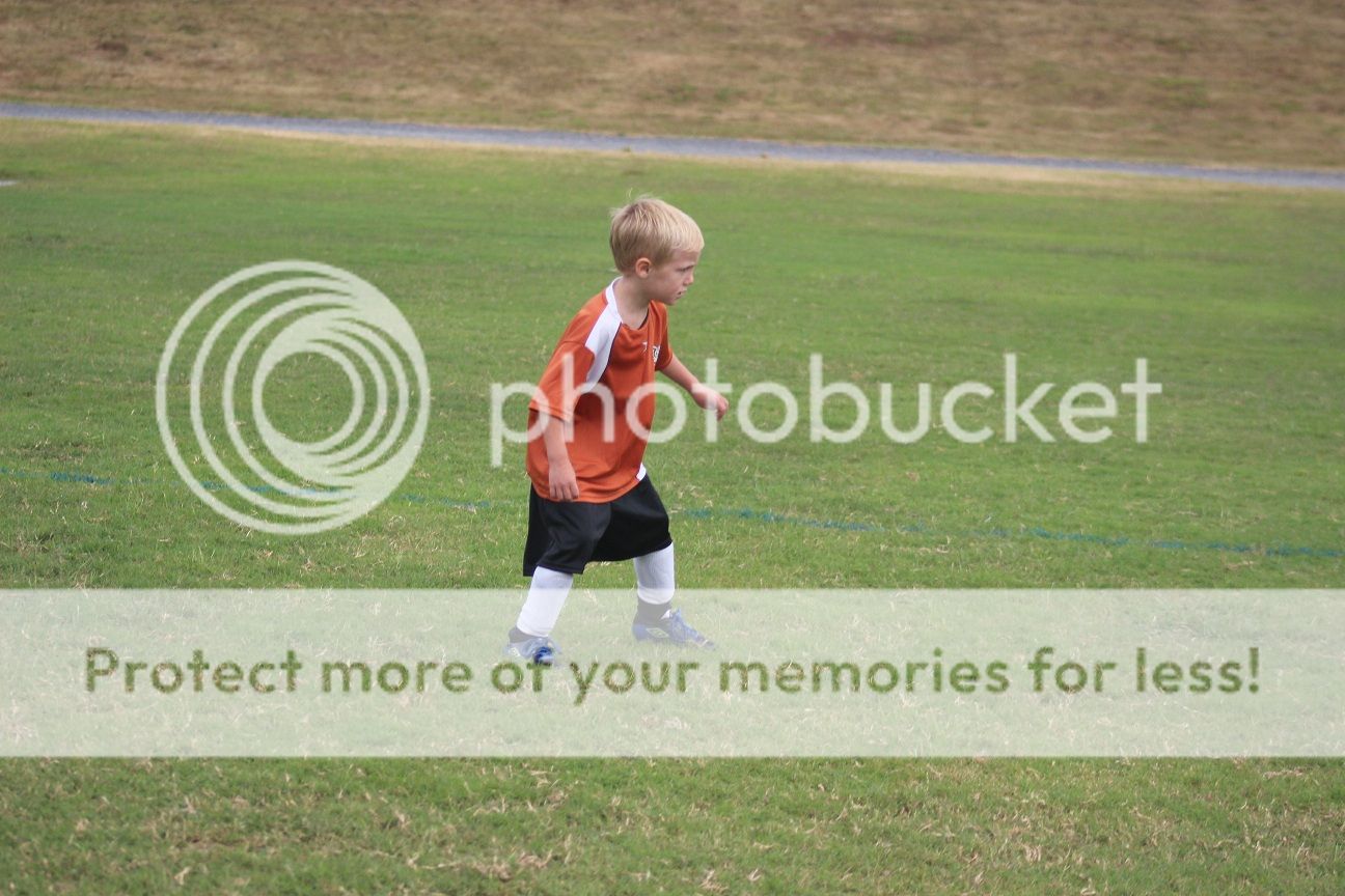 photo soccer10_zps809094e0.jpg