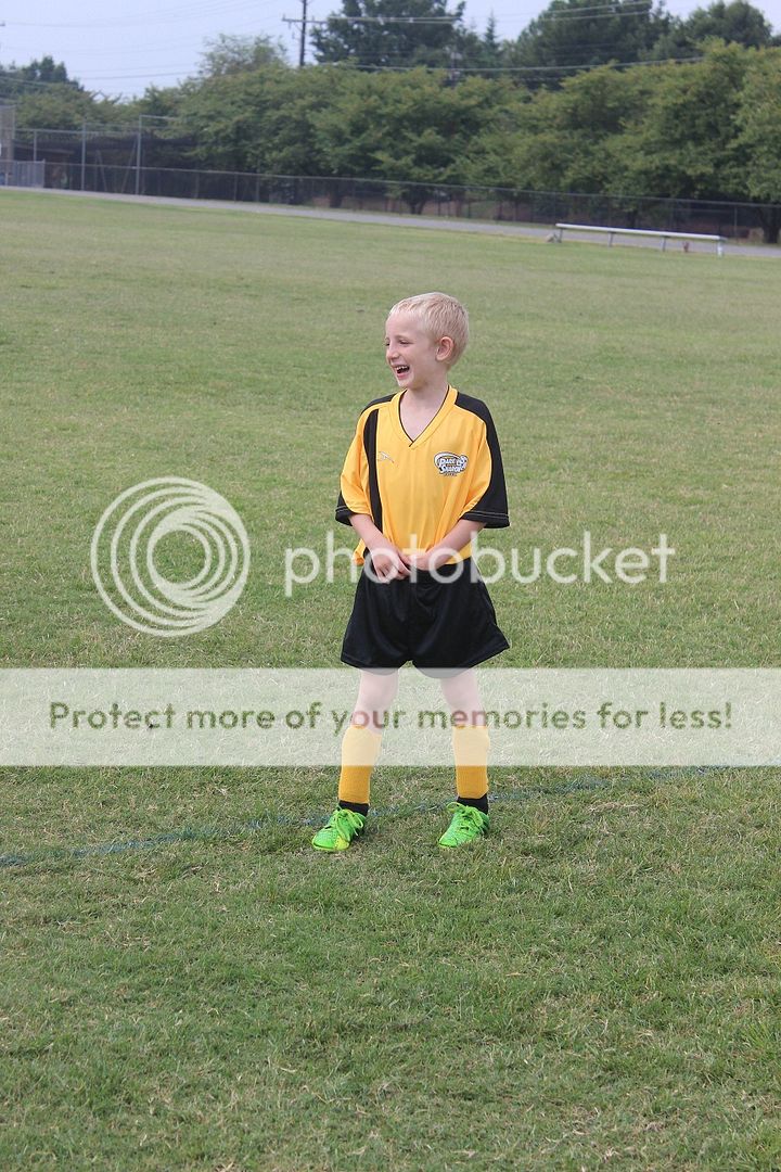 photo soccer3_zps9eff5168.jpg