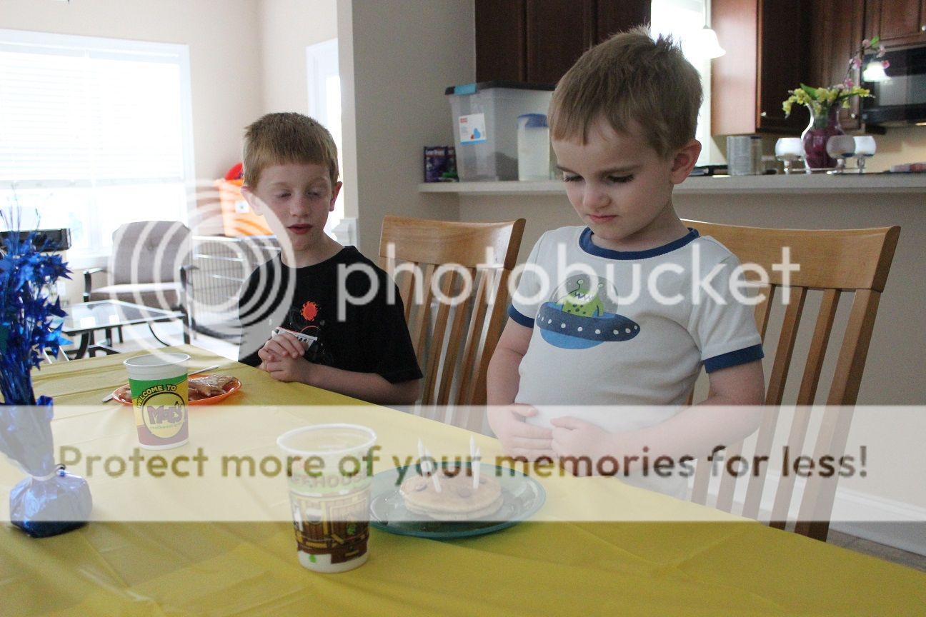 photo birthday4_zpswrq5f0q5.jpg
