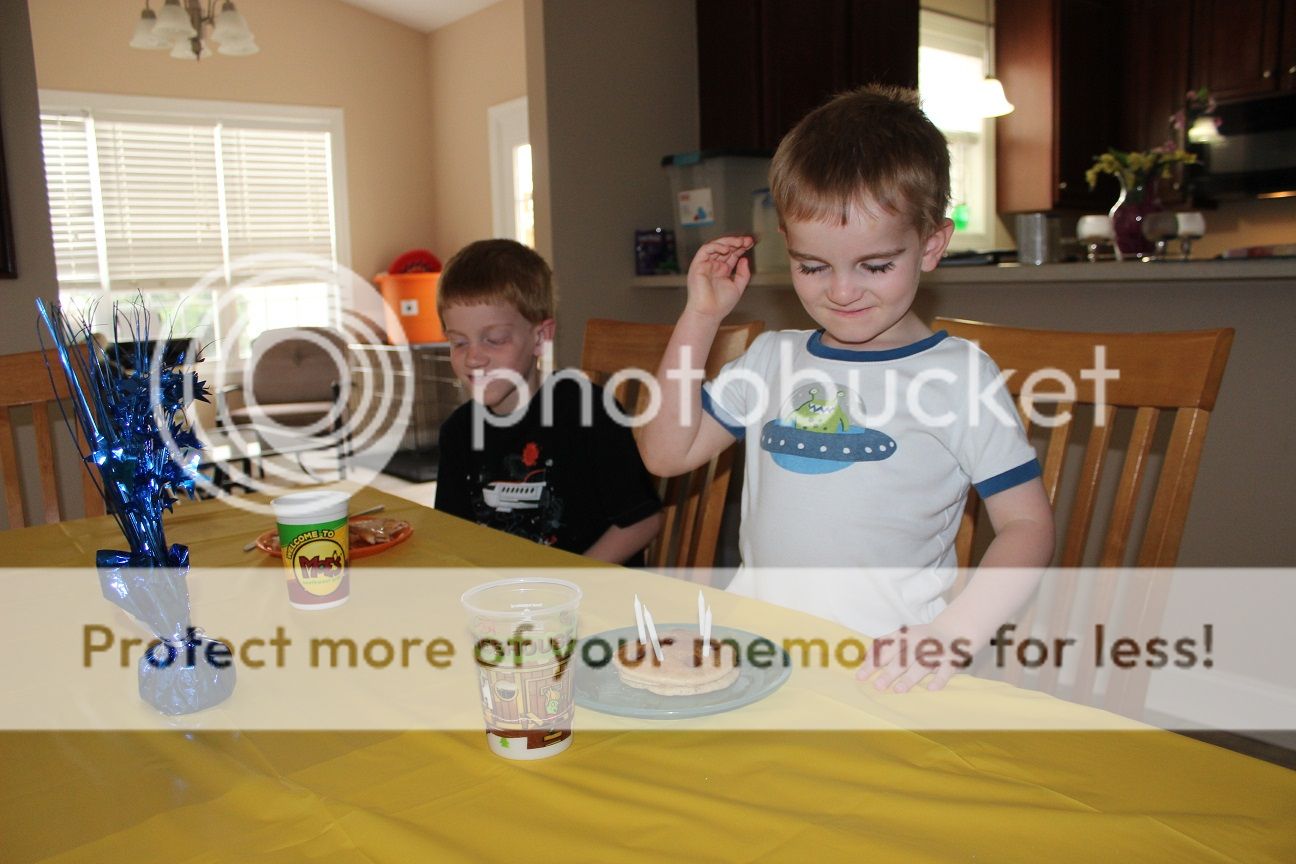 photo birthday6_zpsfewdfxqy.jpg