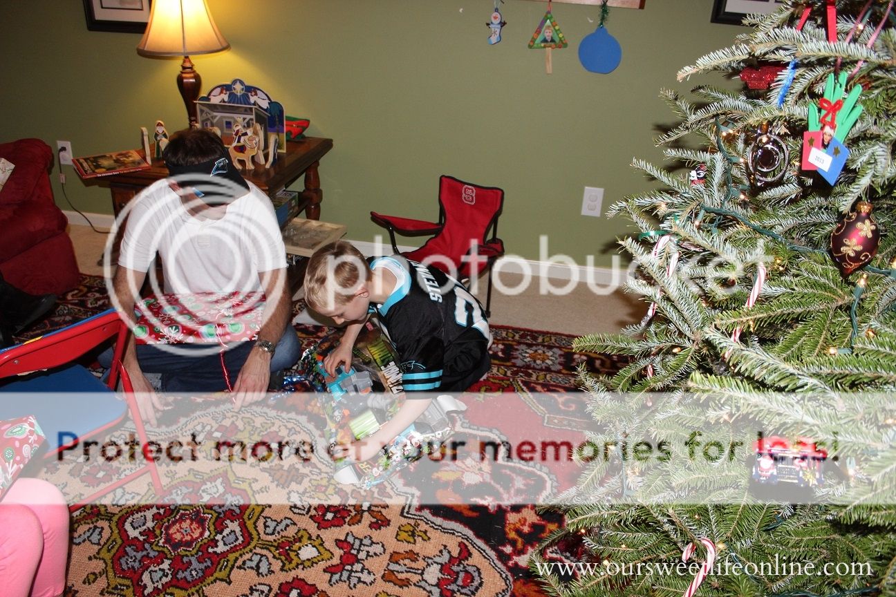 photo Christmas6_zpsb6d835fc.jpg