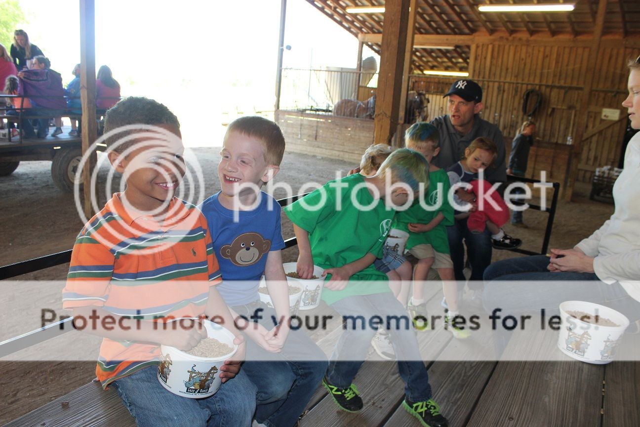 photo party9_zps4305fa58.jpg